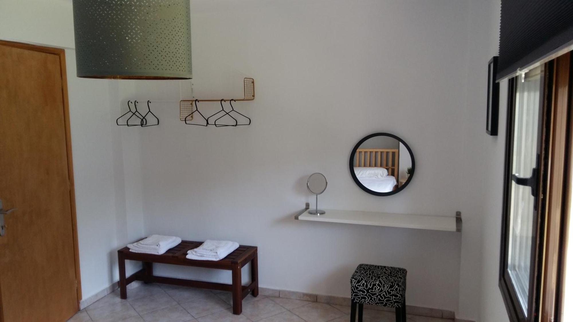 Simplicity At Iris Accommodation Псакудия Экстерьер фото